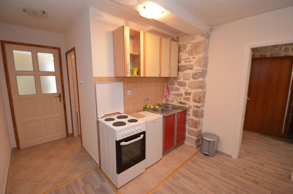 Apartments Historic Stone House Kotor Quarto foto