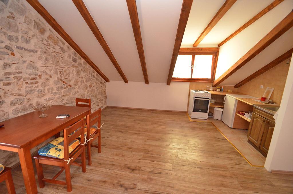 Apartments Historic Stone House Kotor Quarto foto